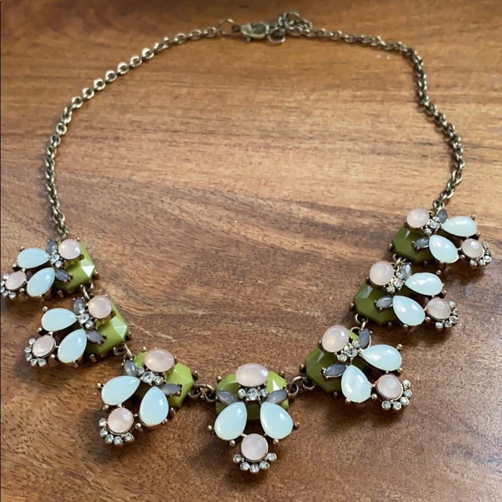 Pretty Necklace by Plunder